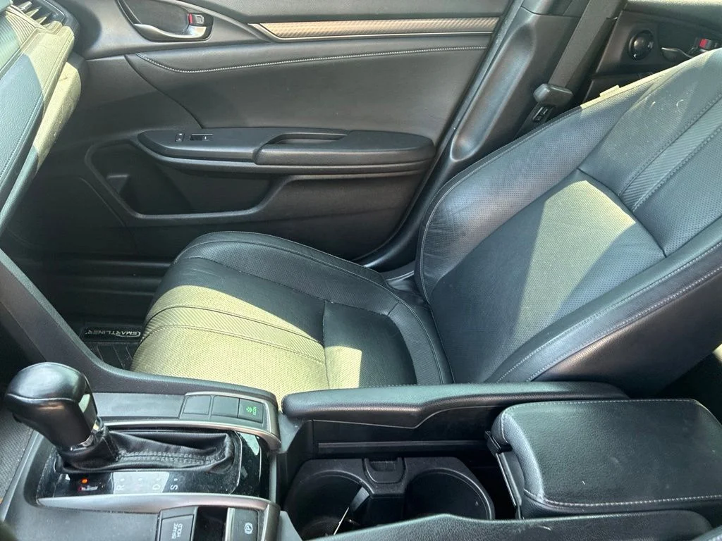 Used 2019 Red Honda Sport Touring image 11