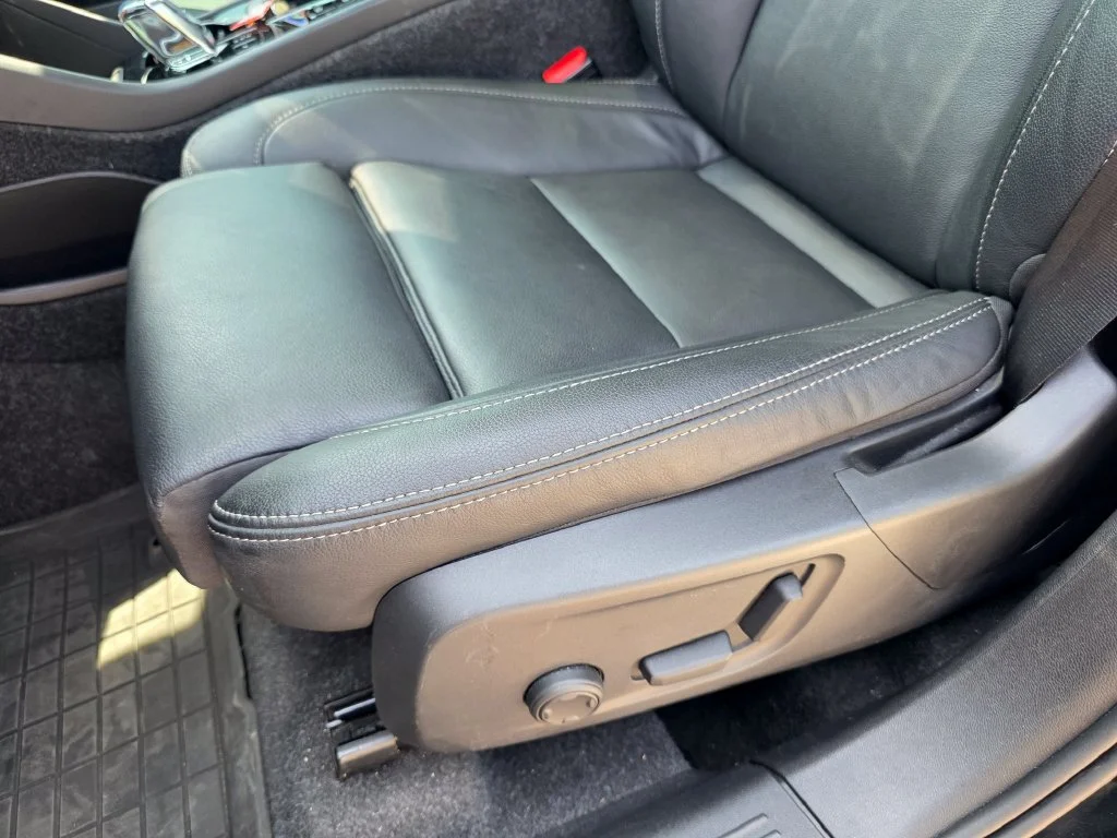 Used 2026  Volvo Plus image 11