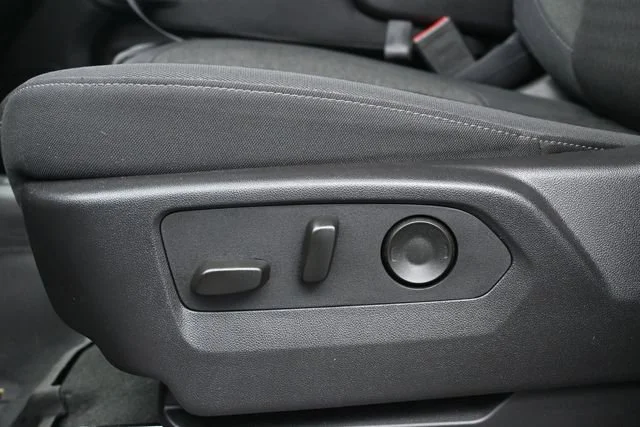 Used 2025 Summit White Chevrolet Custom image 11