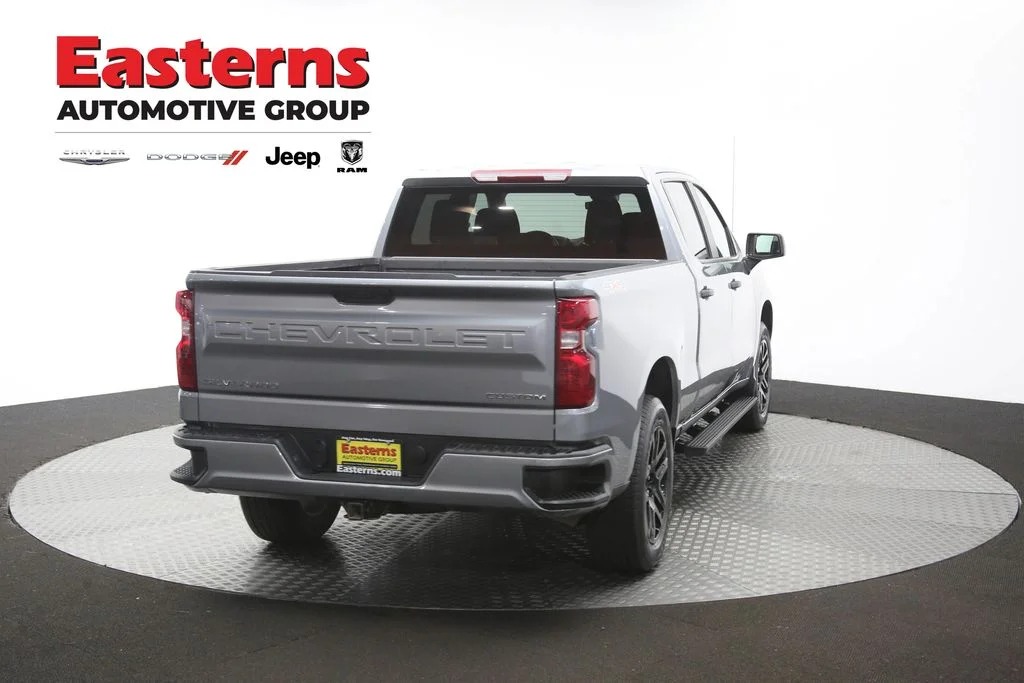 Used 2024 Gray Chevrolet Custom image 40