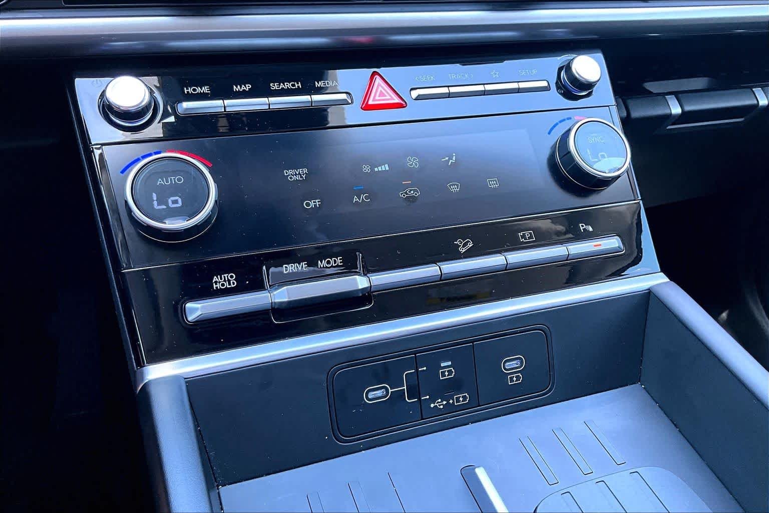 2026 Hyundai Santa Fe SE - Photo 34