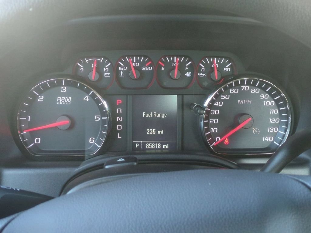 Used 2019 White Chevrolet WT image 17