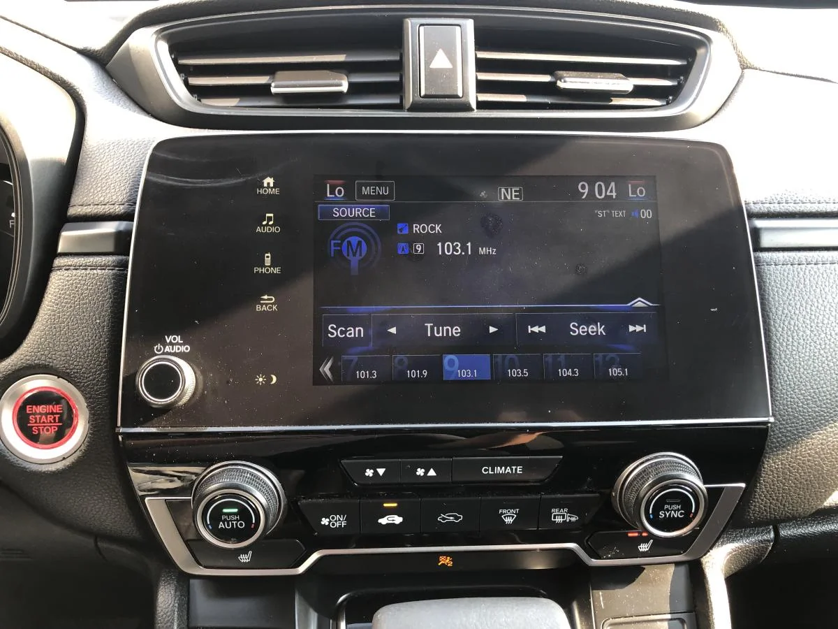 Used 2020 Silver Honda LX AWD image 17