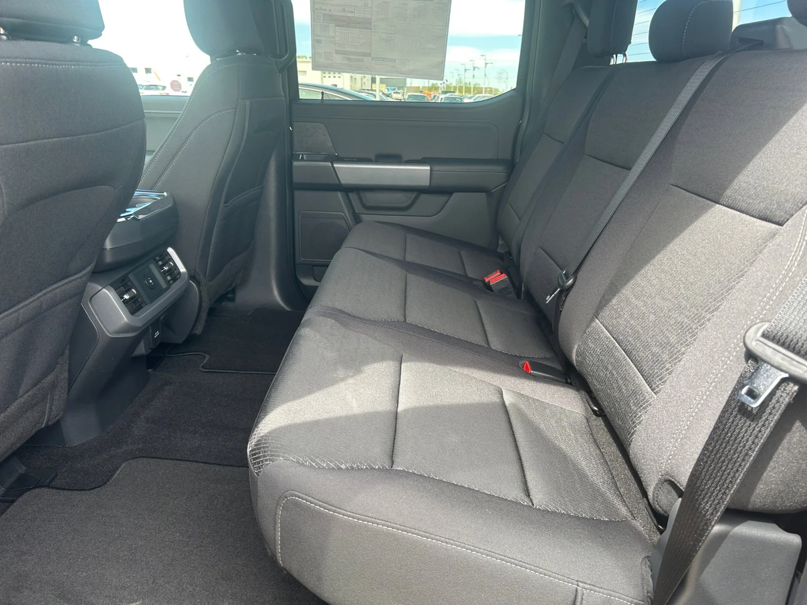 New 2026 Agate Black Metallic Ford XLT image 18