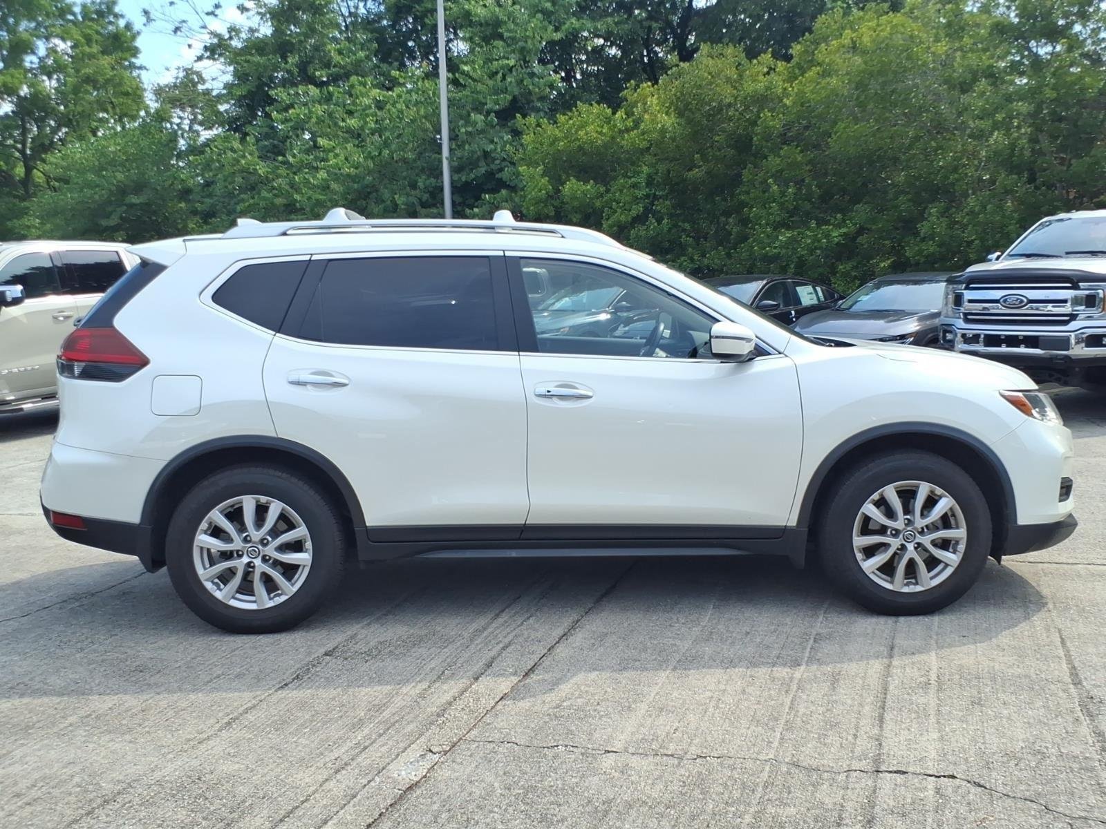 Used 2020 Pearl White Tricoat Nissan SV image 6