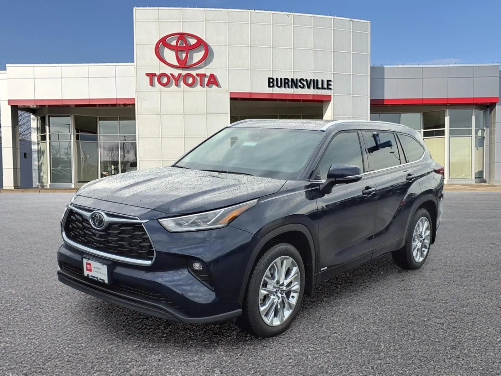 Certified Used 2026  Toyota Limited image 8