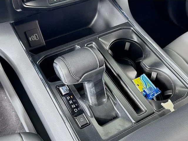 2025 Ford F-150 Lightning Flash - Photo 52