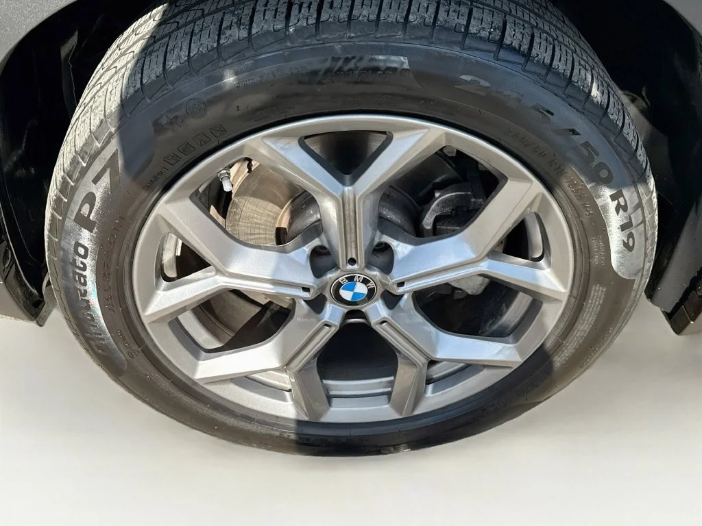 Used 2023 Black BMW xDrive30i image 42