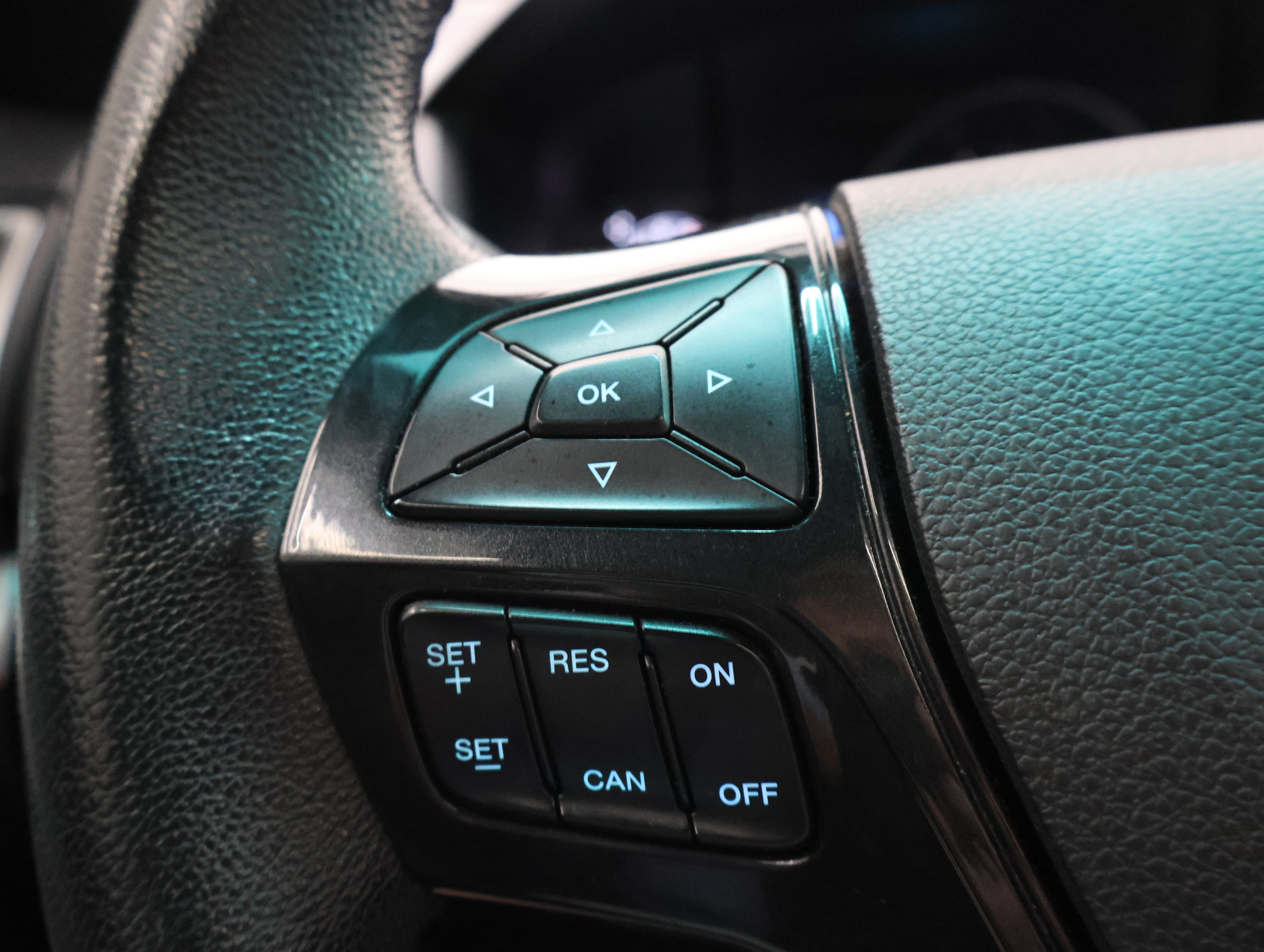 Used 2017  Ford XLT image 16