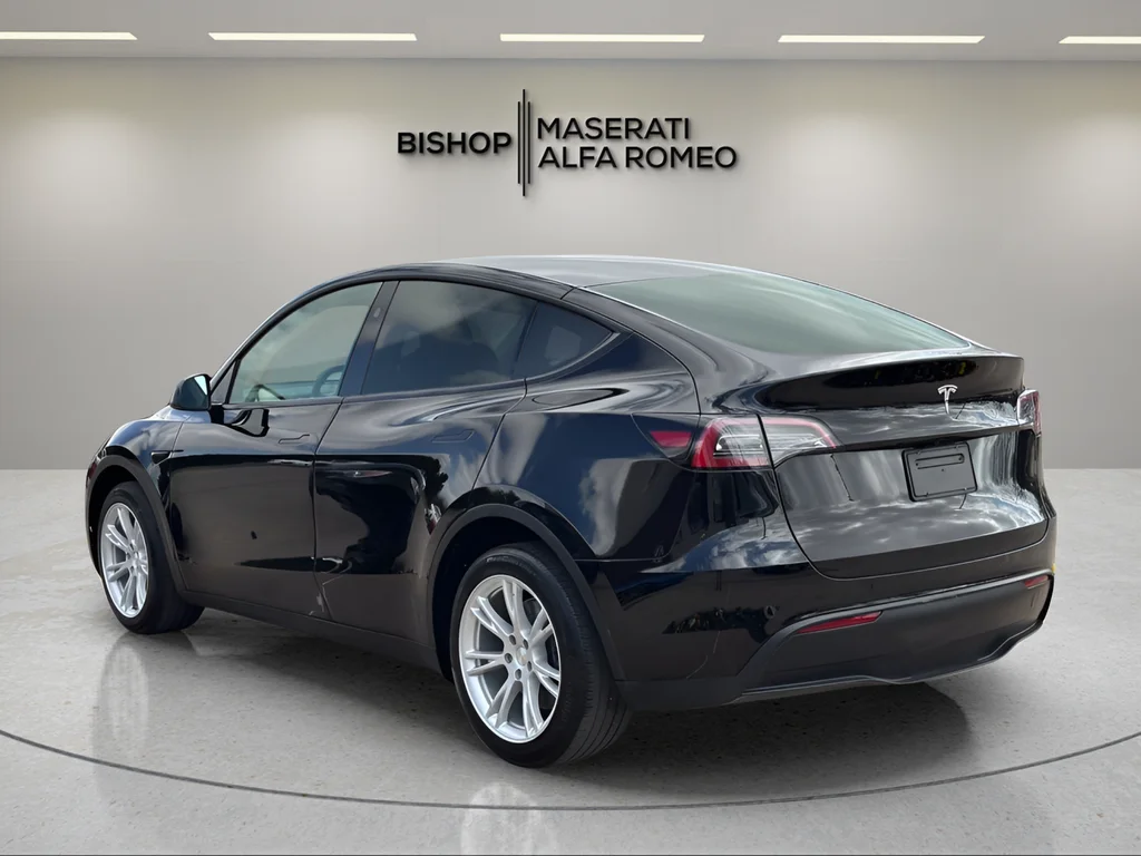 Used 2023 Black Tesla Standard Range image 6