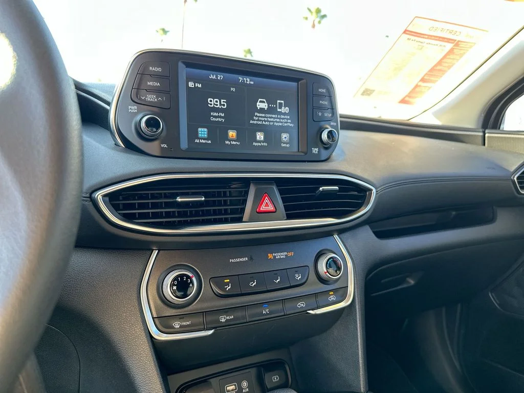 Used 2020 Brown Hyundai SE image 6