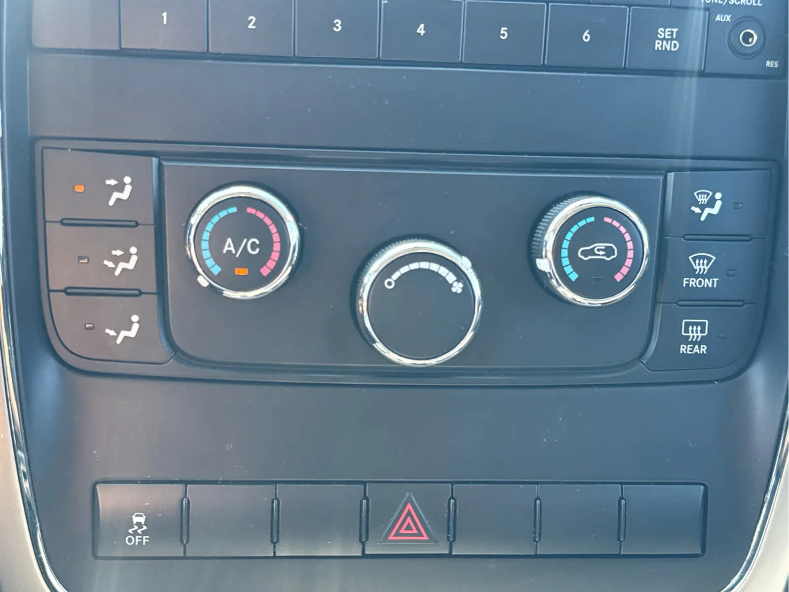 Used 2012 Mineral Gray Metallic Jeep Laredo image 17