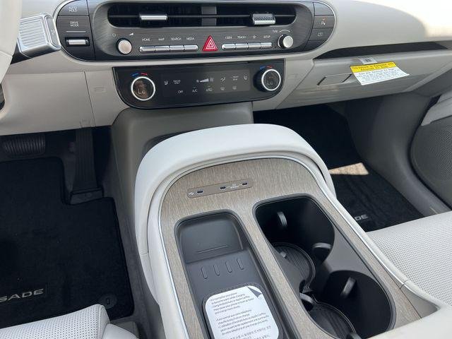 New 2026 White Hyundai Blue SEL 8P image 20