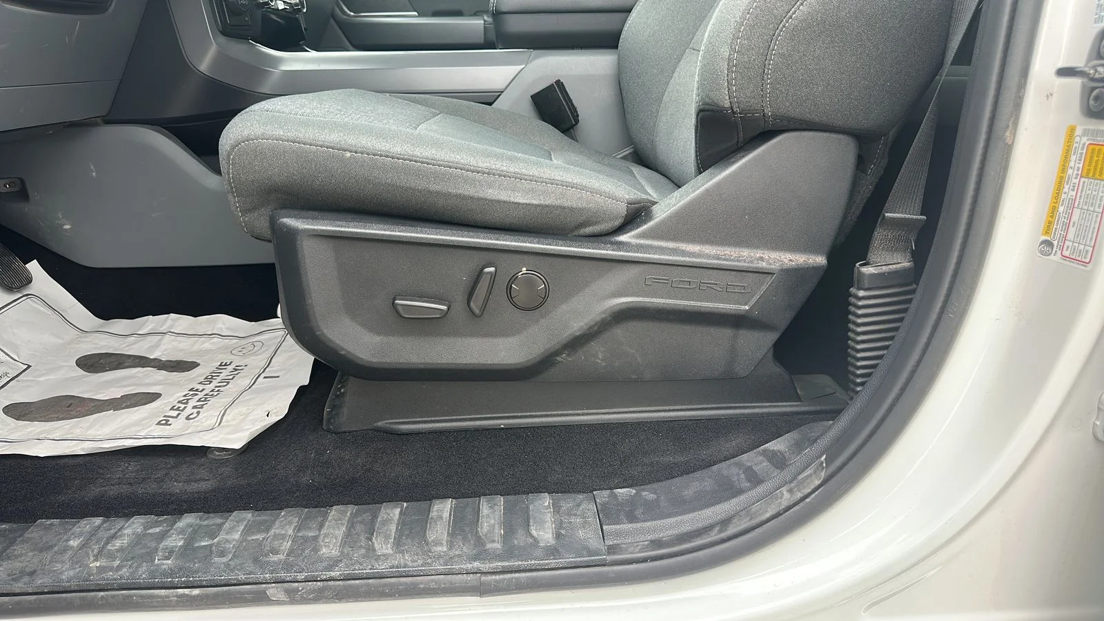 Used 2024 White Ford XLT image 11