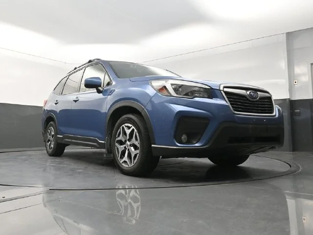 Used 2021 Blue Subaru Premium image 31