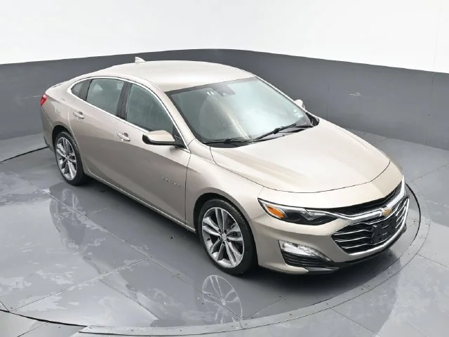 Used 2025 Mineral Gray Metallic Chevrolet LT image 19