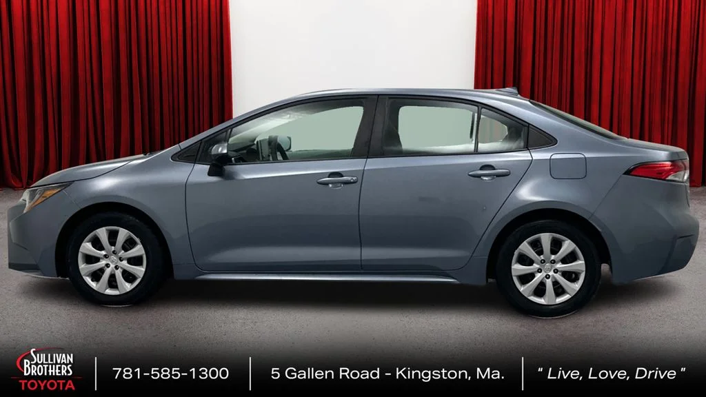 Certified Used 2021  Toyota LE image 5