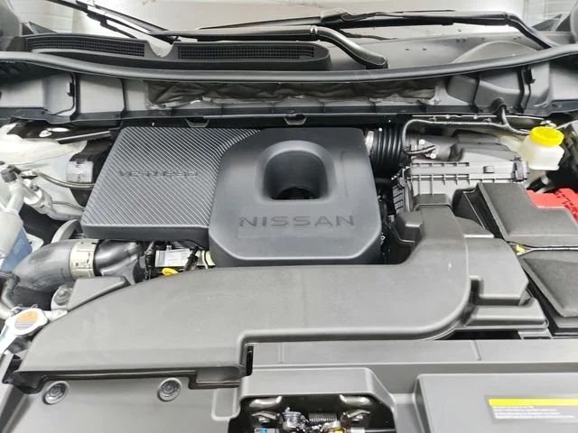 New 2026 White Nissan Platinum image 17