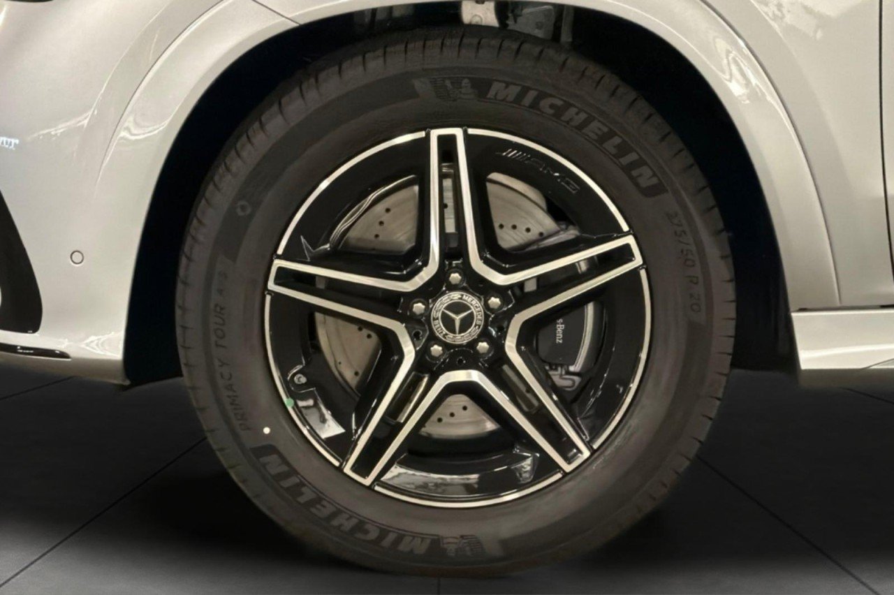 New 2026 Cirrus Silver Metallic Mercedes-Benz GLE 580 4MATIC® SUV image 26