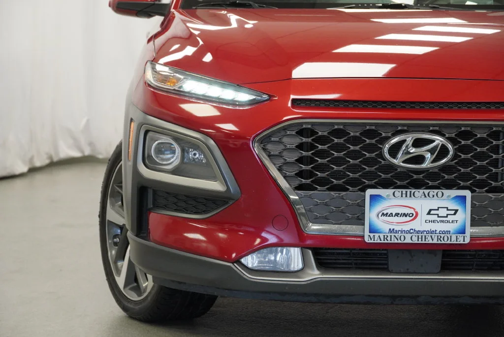 Used 2019 Red Hyundai Ultimate image 12
