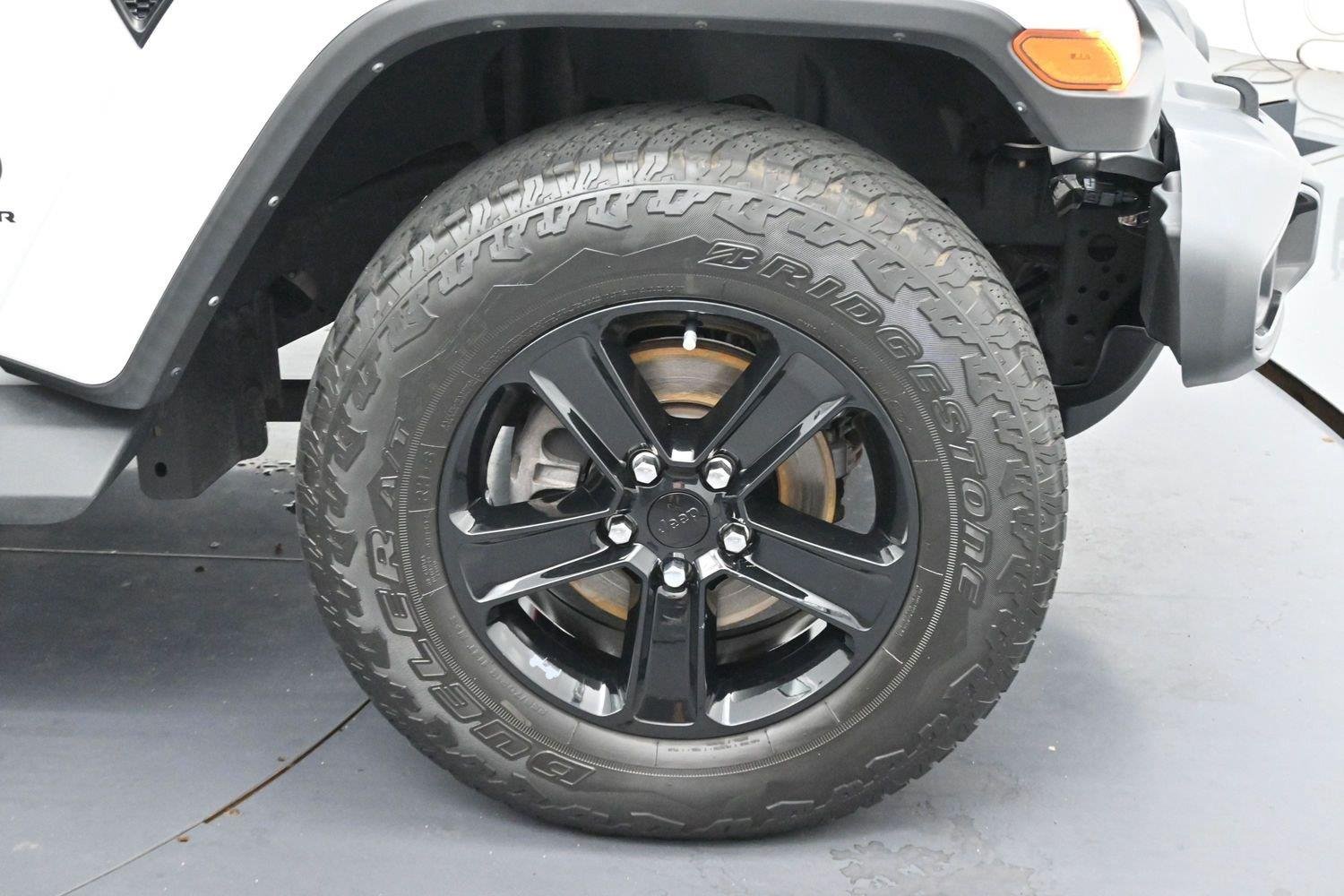 Used 2023 Bright White Clearcoat Jeep Sahara Altitude image 34