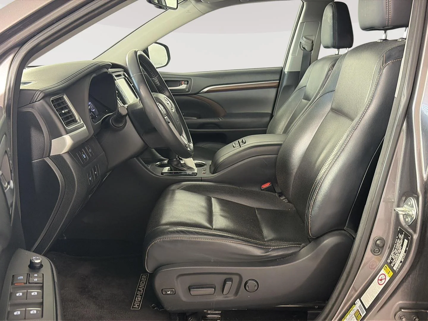 Used 2014 Predawn Gray Mica Toyota Limited image 6