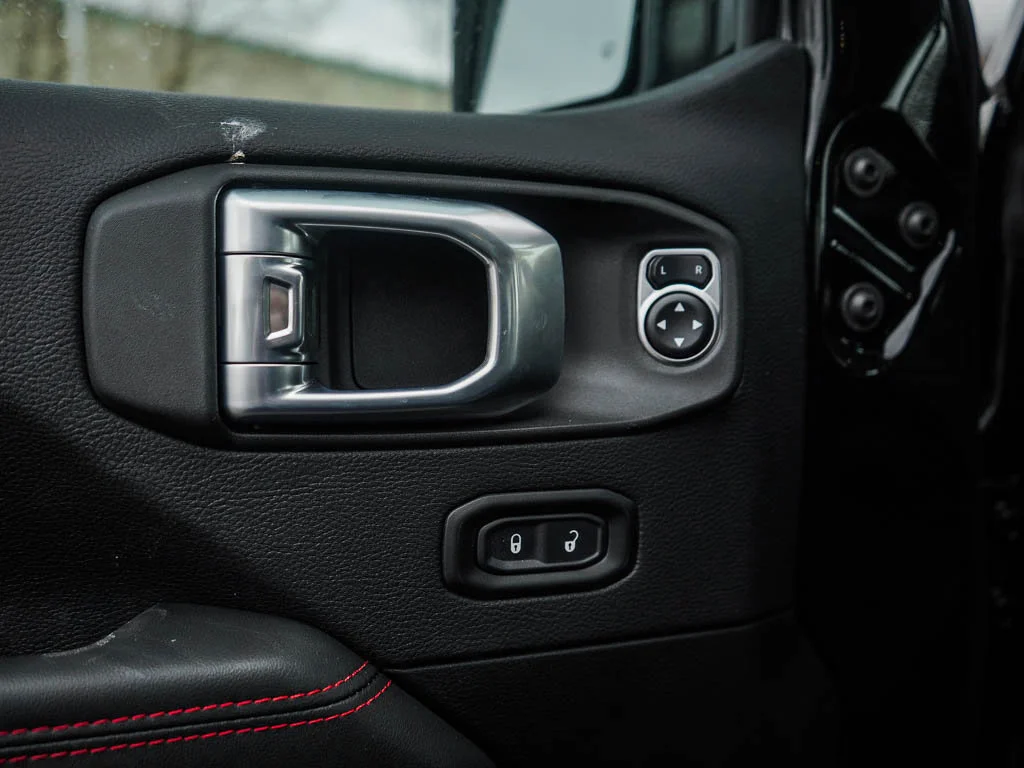 New 2026 Black Clearcoat Jeep Rubicon X image 16