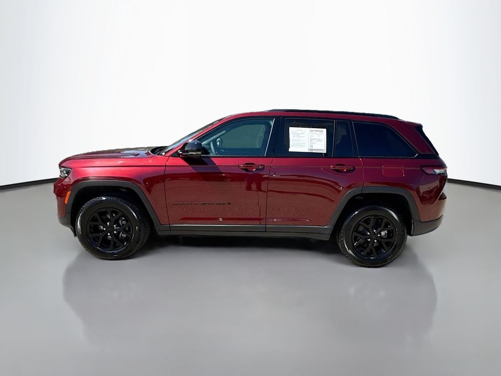 Certified Used 2025 Velvet Red Pearlcoat Jeep Altitude X image 5
