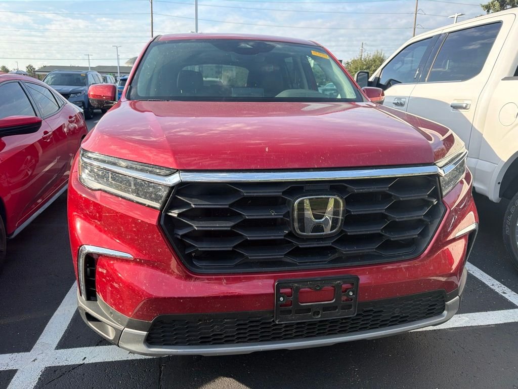 Used 2025 Radiant Red Honda EX-L image 5