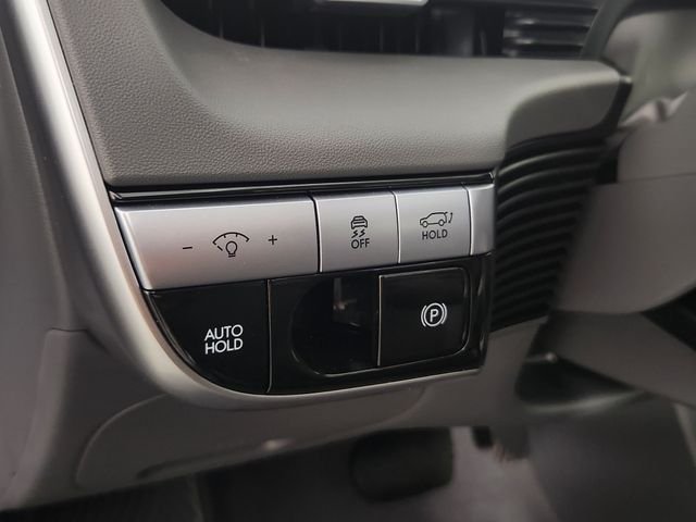 Certified Used 2024 Black Hyundai SEL image 20