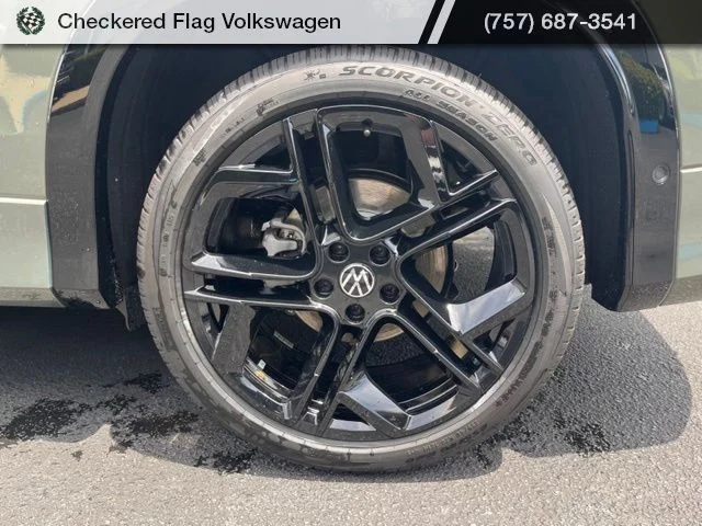 New 2026 Green Volkswagen 2.0T SE R-Line Black image 7