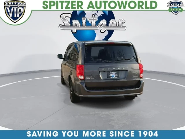 Used 2018 Gray Dodge SE Plus image 9