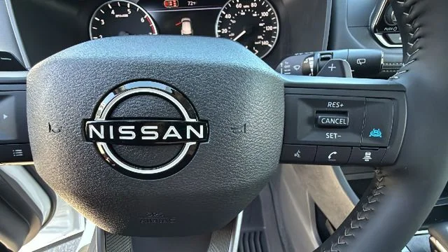 New 2026 Everest White Pearl TriCoat Nissan Dark Armor™ image 20