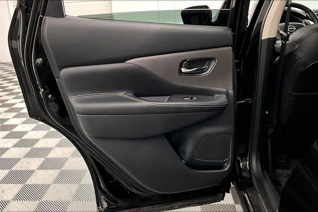 Used 2024 Super Black Nissan SL image 23