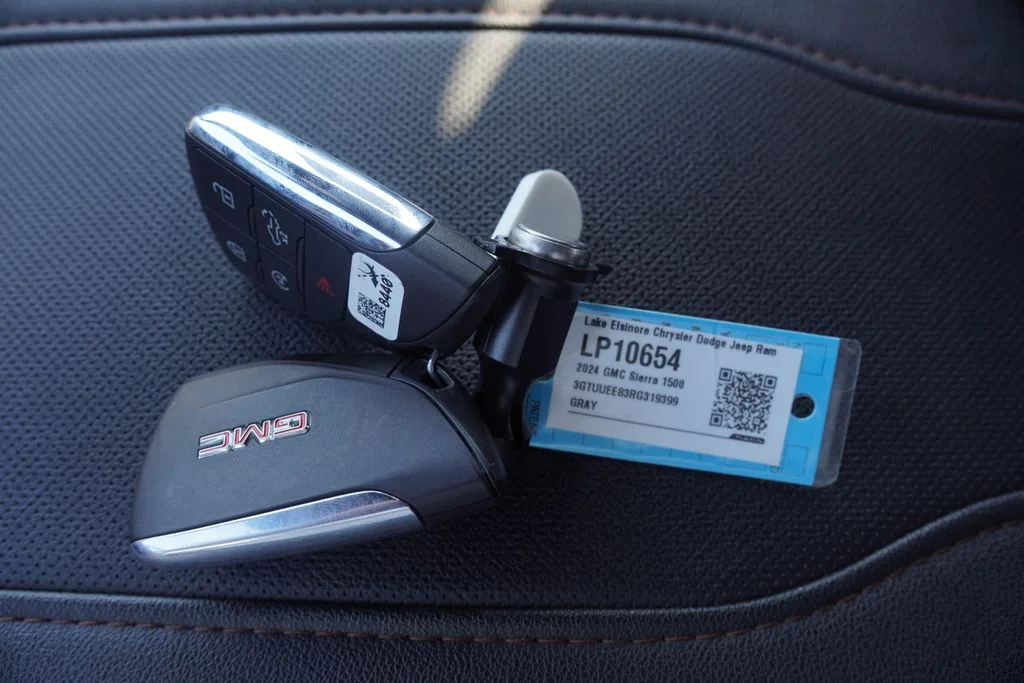 Used 2024 Silver GMC AT4 image 7