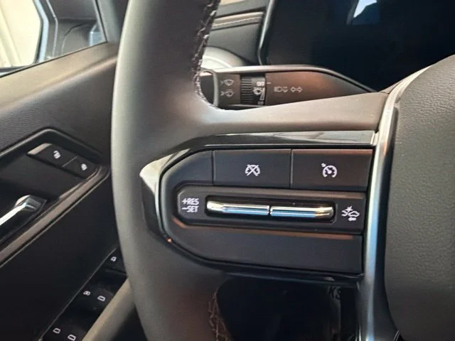 New 2026 Summit White Chevrolet LT image 37