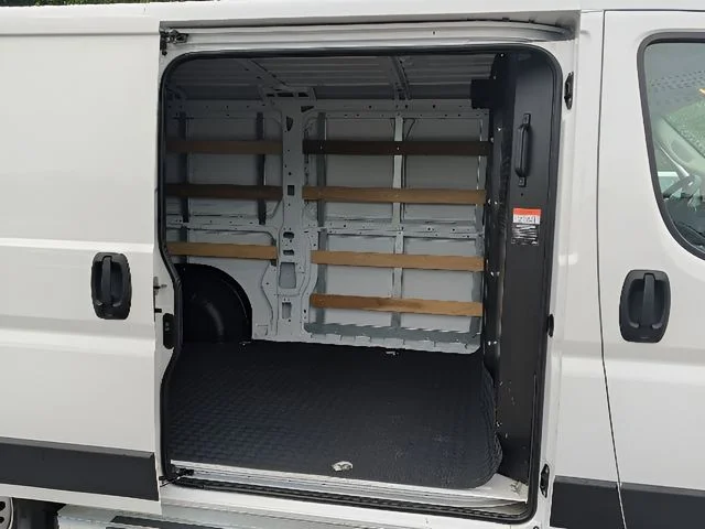 Used 2025 White Ram Base image 38