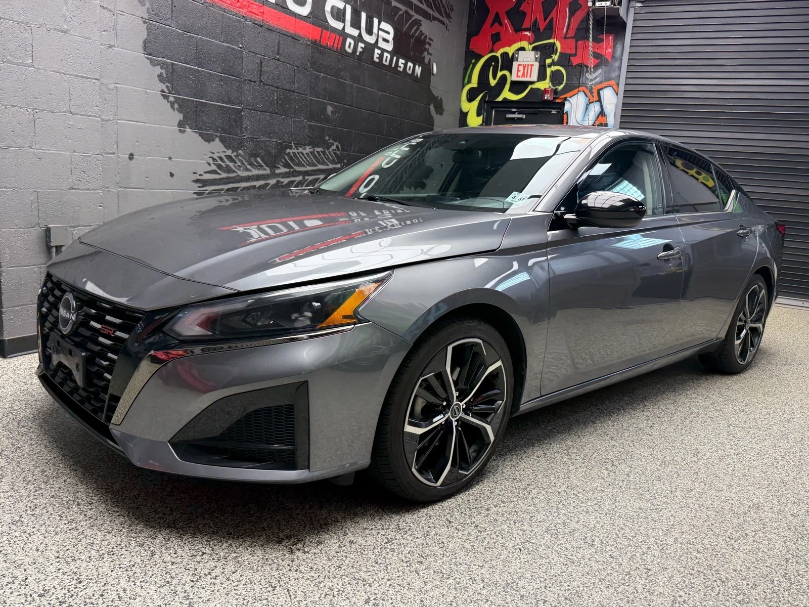 Used 2024 Gun Metallic (kad) Nissan 2.5 SR image 3
