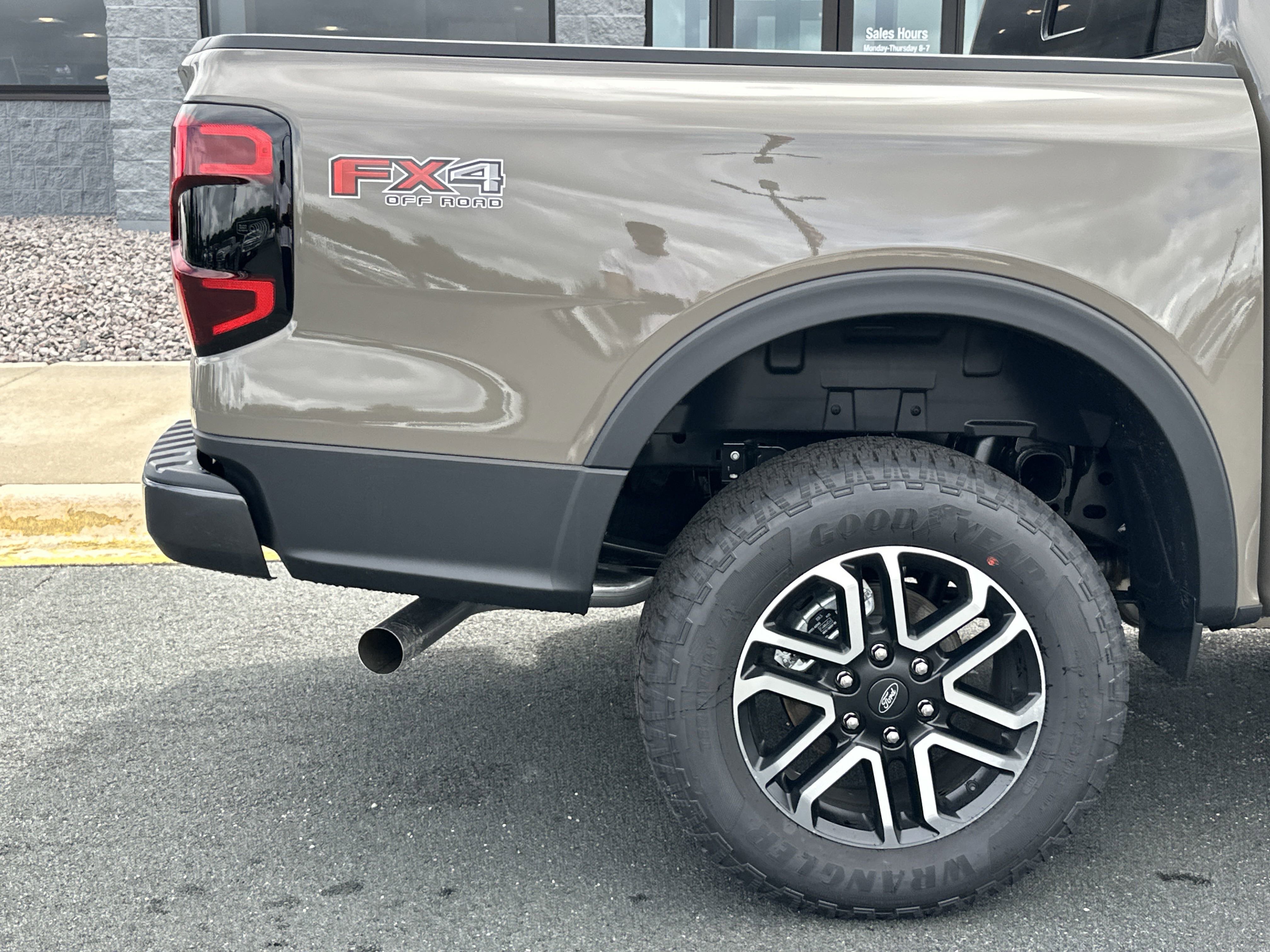 2025 Ford Ranger Lariat - Photo 8