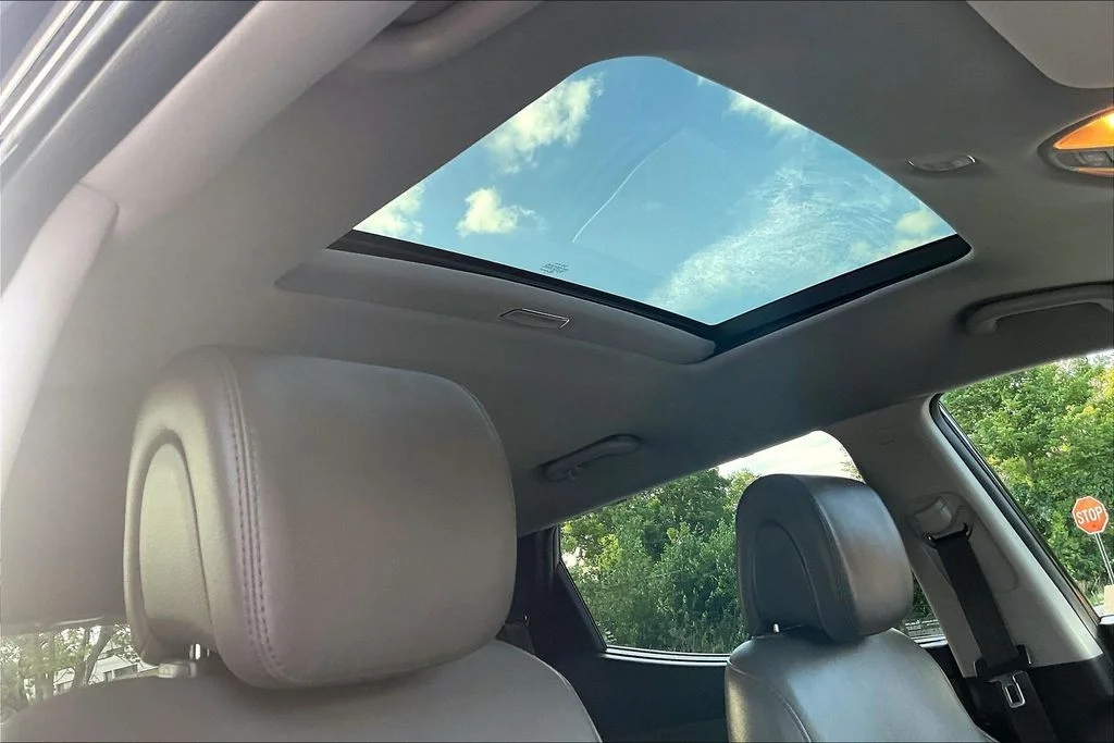 Used 2017 Black Hyundai 2.4 Base image 22