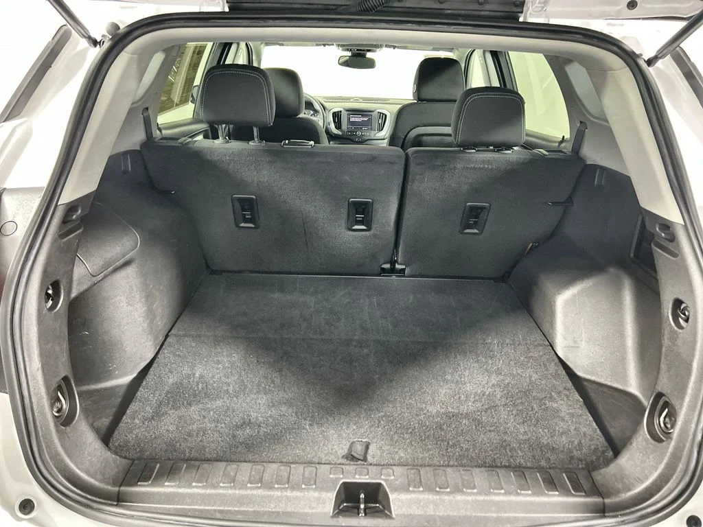 2024 GMC Terrain SLE - Photo 20