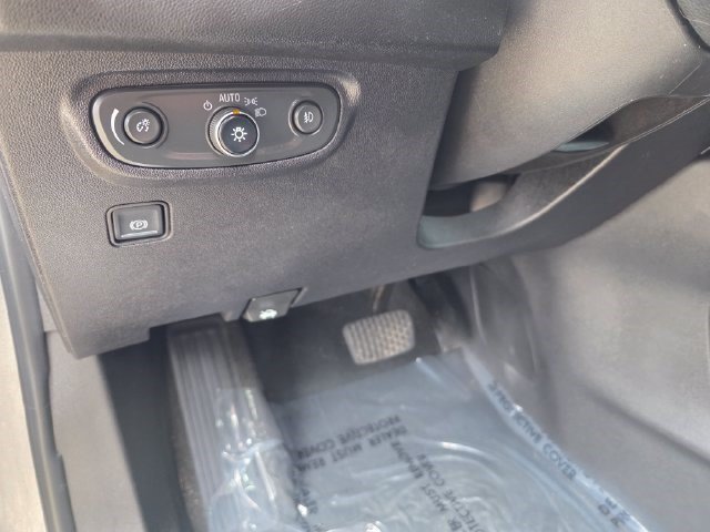 Used 2018 Satin Steel Metallic GMC Denali image 21