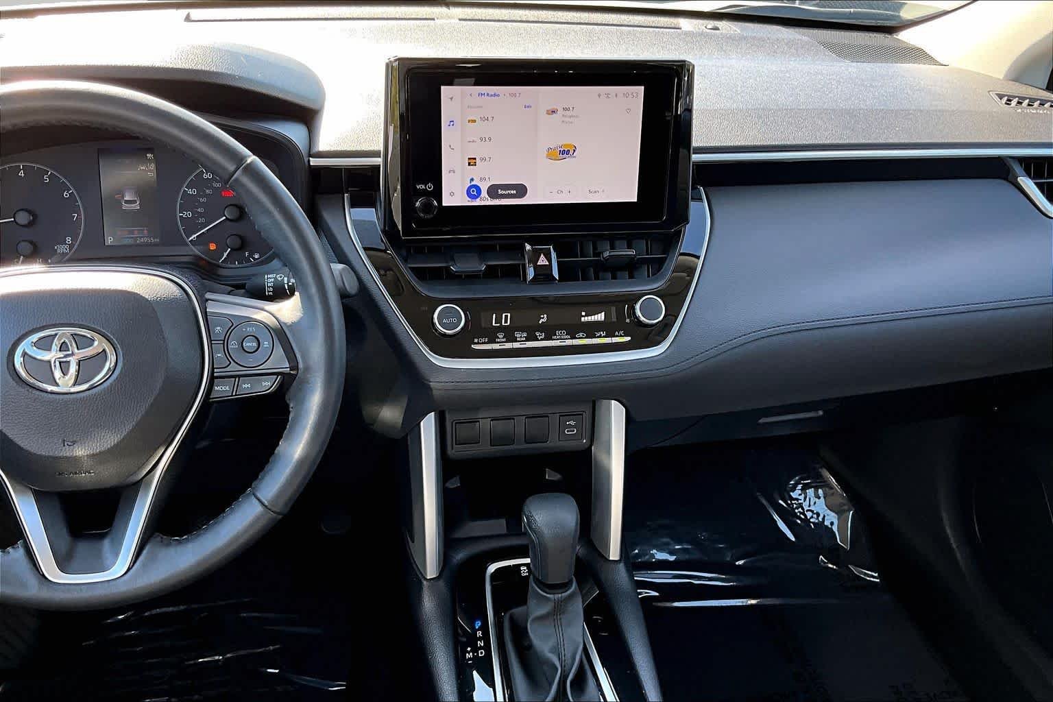 Used 2024 Wind Chill Pearl Toyota LE image 7
