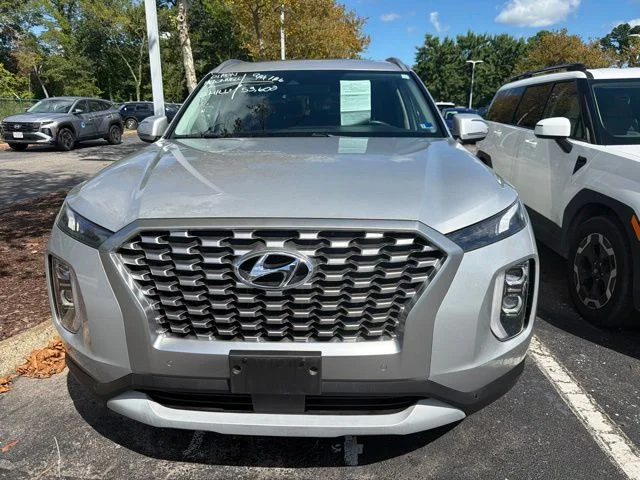 Used 2022 Silver Hyundai SEL image 3