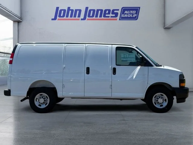2026 Chevrolet Express Cargo Work Van - Photo 6