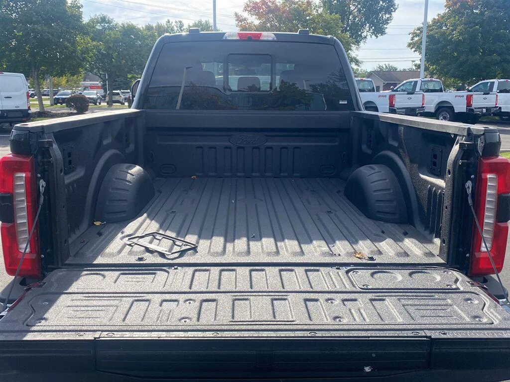 Used 2026 Agate Black Ford Lariat image 13