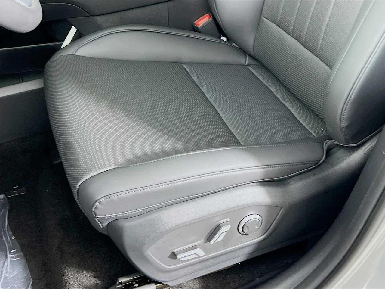 New 2026 Shimmering Silver Hyundai XRT AWD image 19