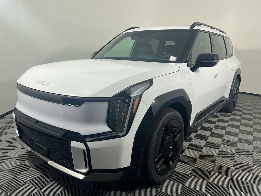 New 2026 Glacial White Pearl / Black Ro Kia GT-Line AWD image 9