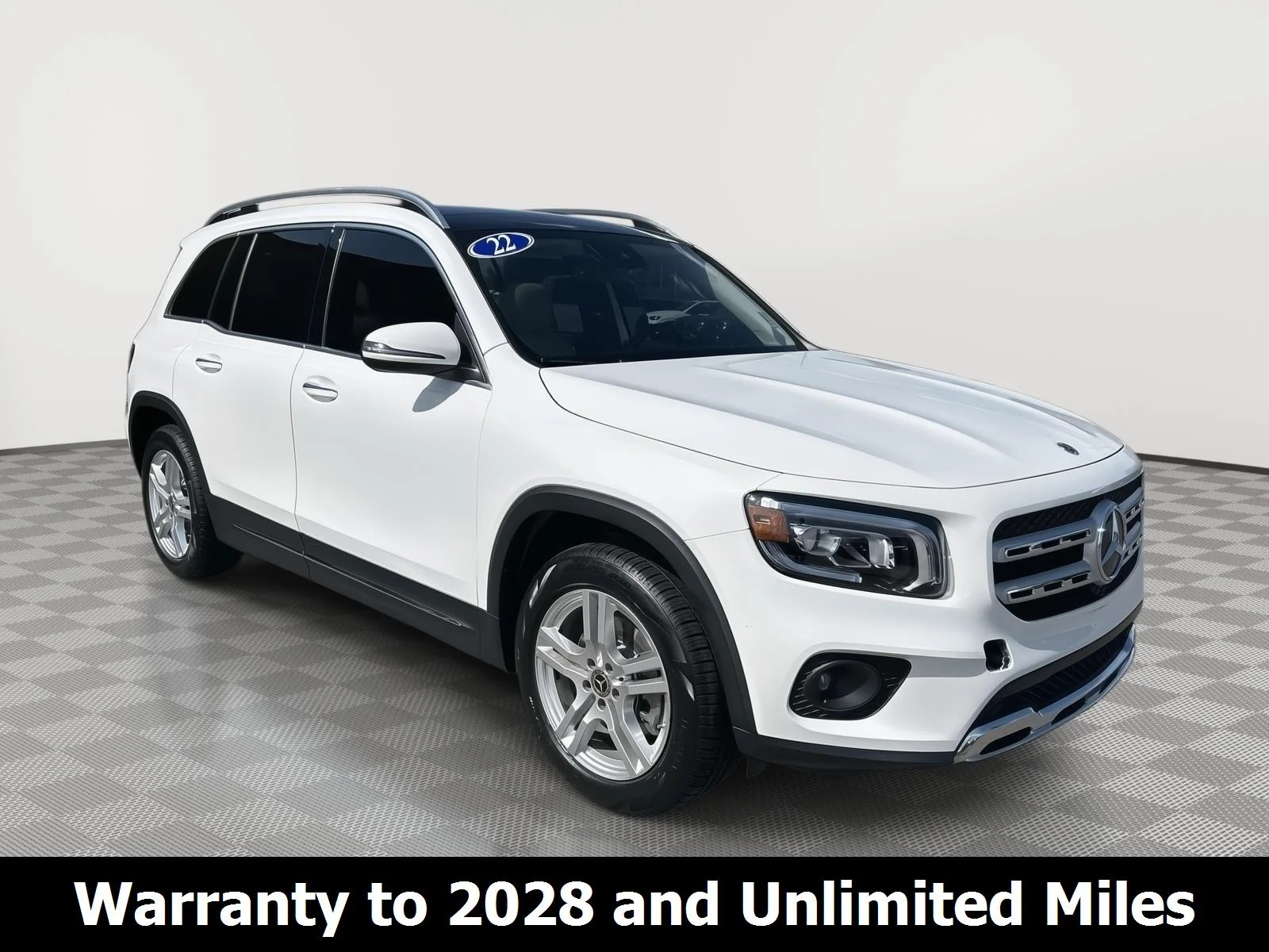 Certified Used 2022 Polar White Mercedes-Benz GLB 250 image 1