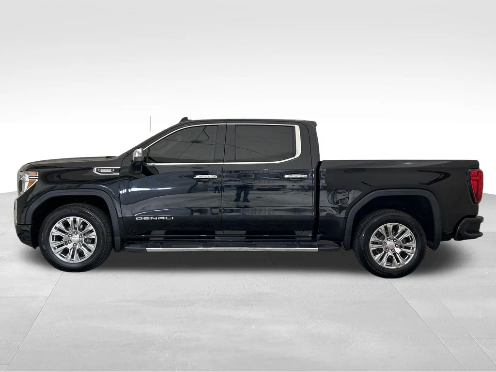 Used 2021 Black GMC Denali image 2